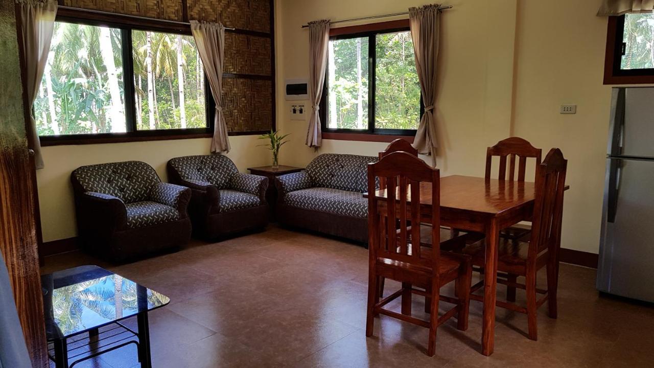 Paco'S Garden Home Stay มัมบาเฮา ภายนอก รูปภาพ