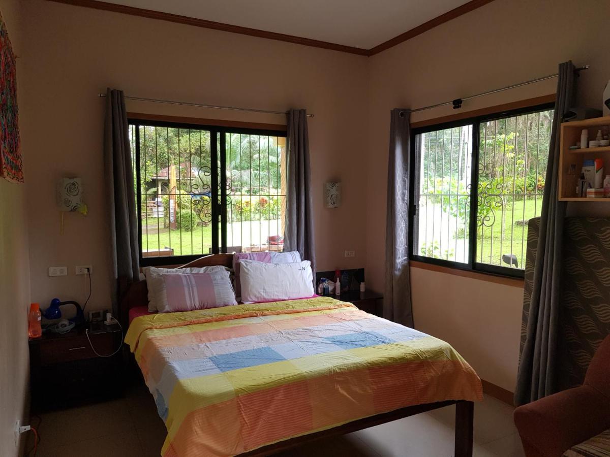 Paco'S Garden Home Stay มัมบาเฮา ภายนอก รูปภาพ
