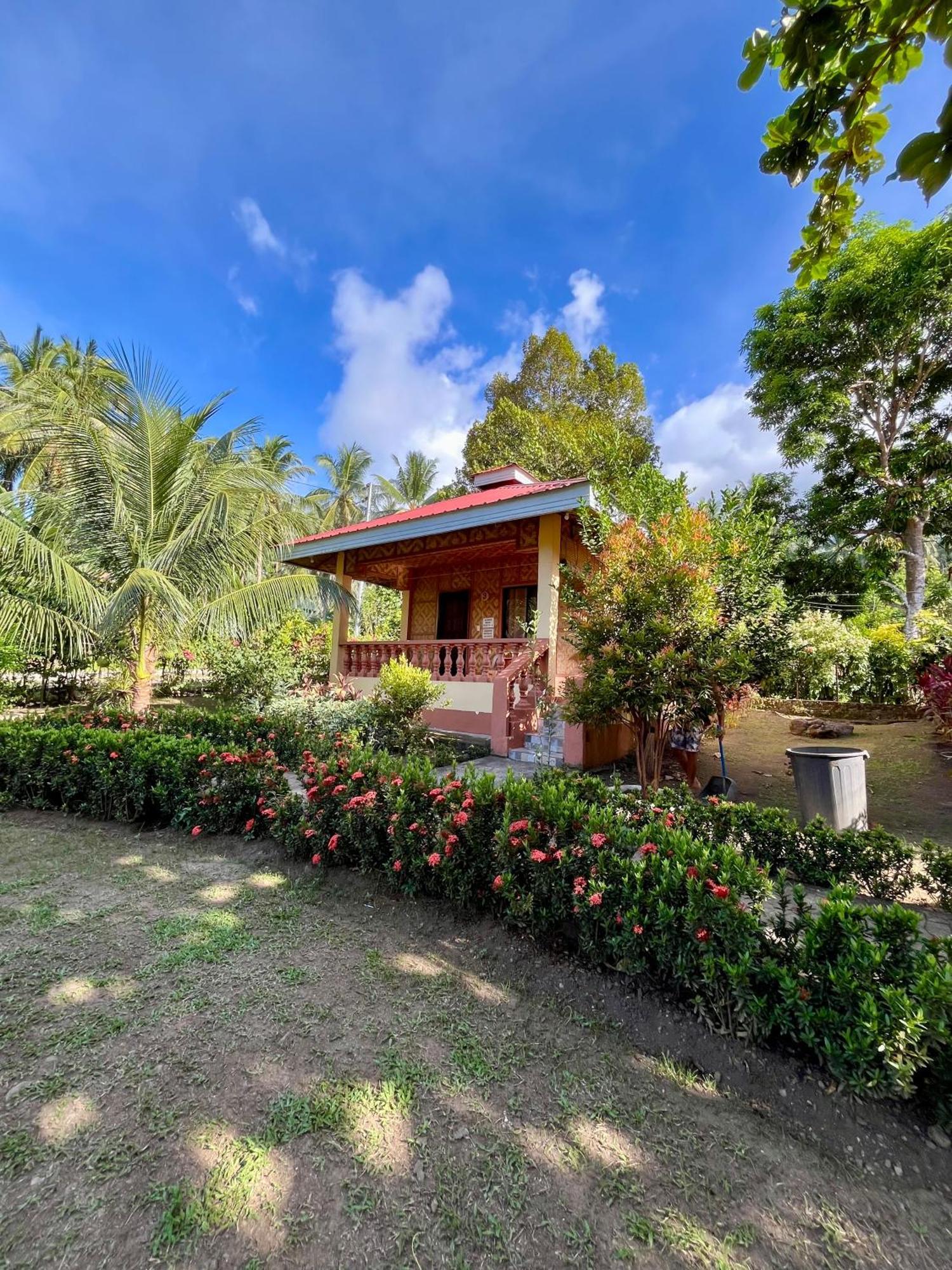 Paco'S Garden Home Stay มัมบาเฮา ภายนอก รูปภาพ