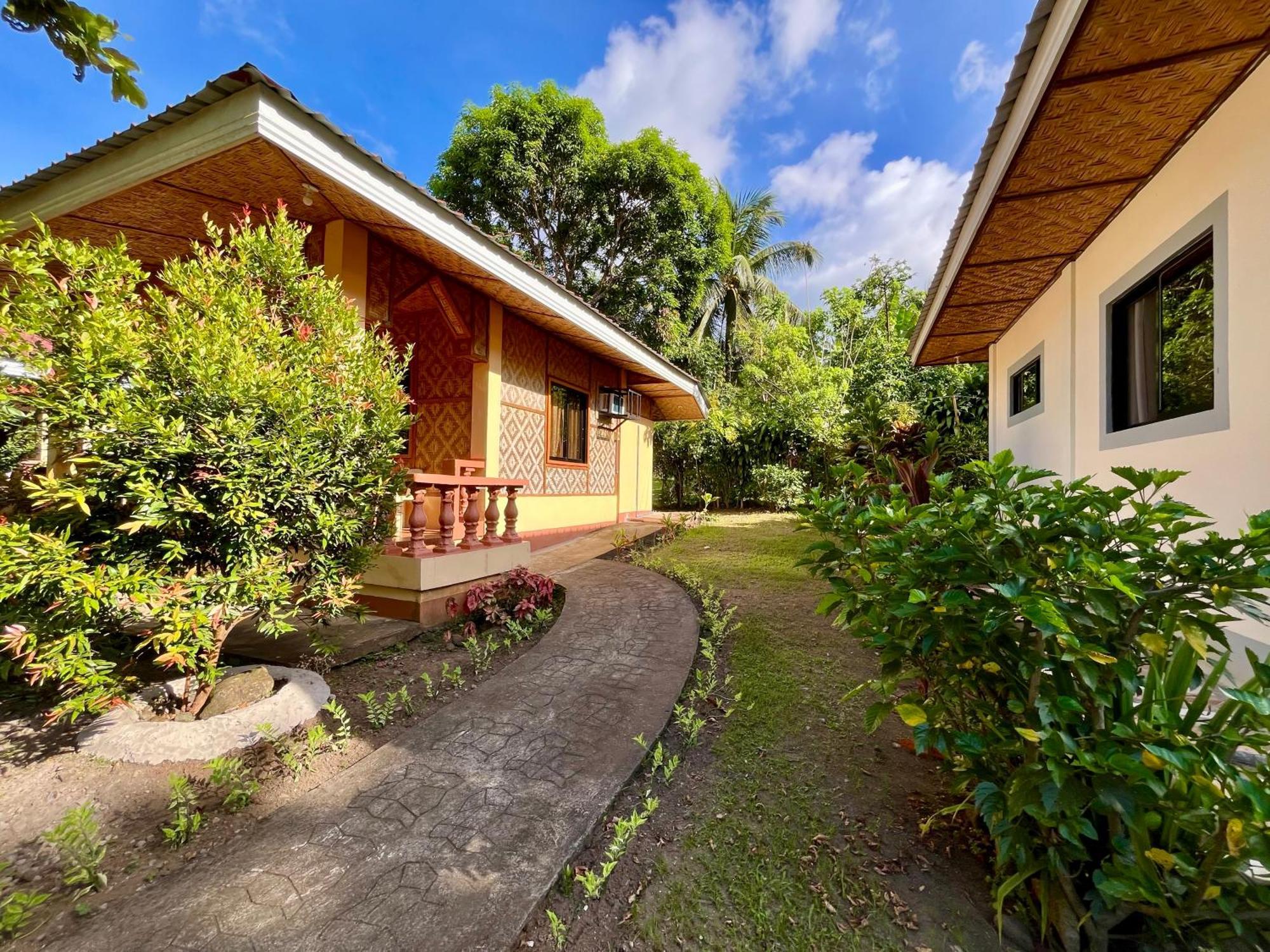 Paco'S Garden Home Stay มัมบาเฮา ภายนอก รูปภาพ
