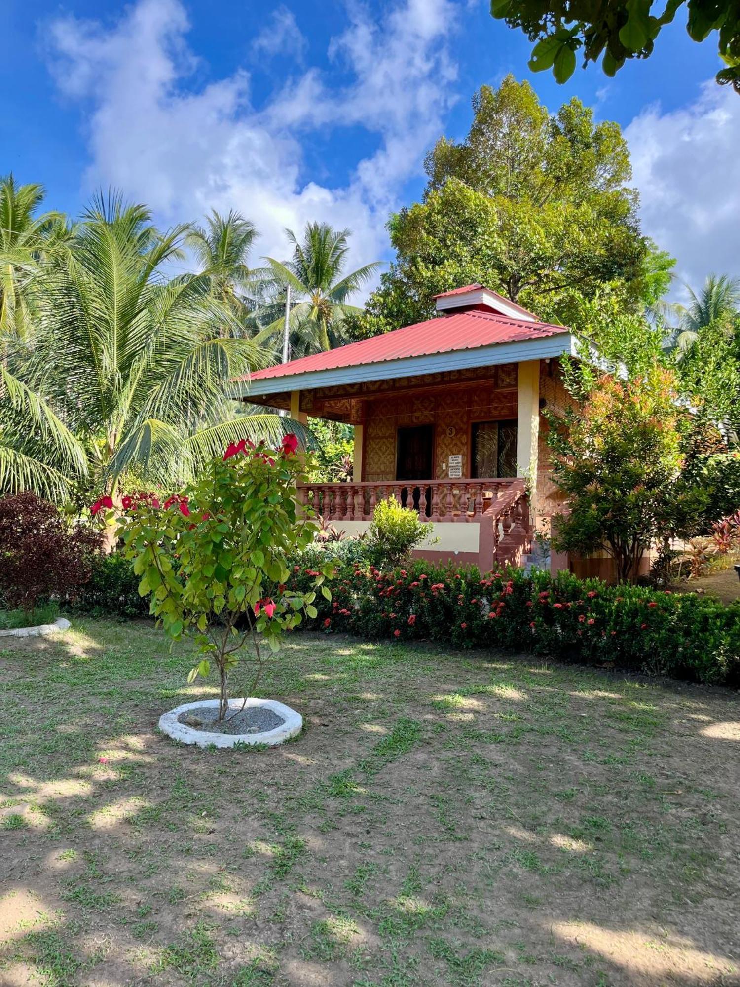 Paco'S Garden Home Stay มัมบาเฮา ภายนอก รูปภาพ